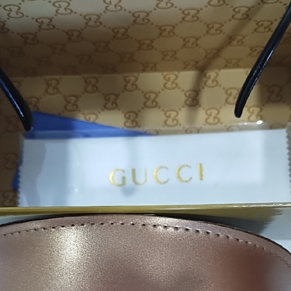 Gucci Black Sunglasses with Gold Case - Picture 9 of 10